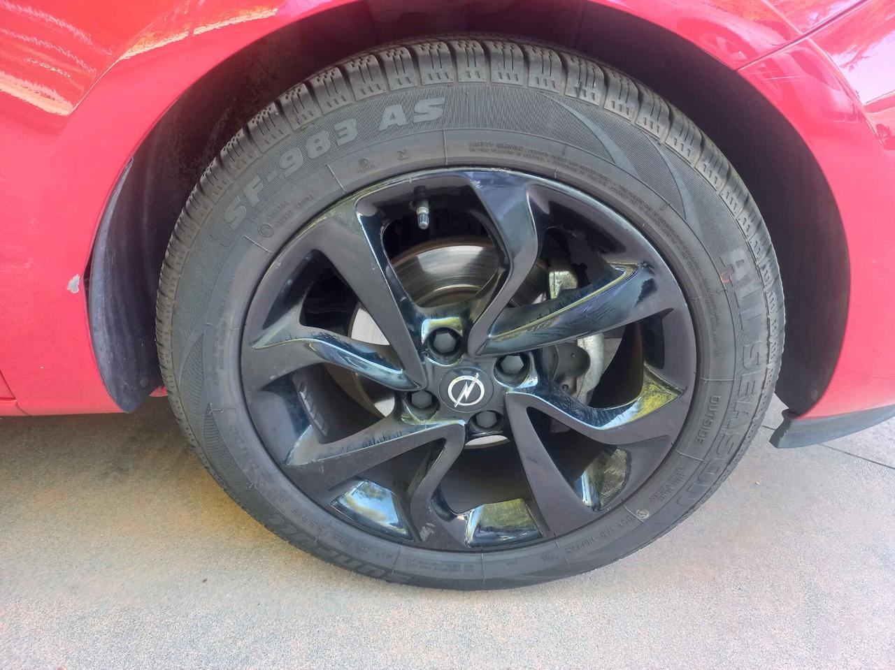 Opel Corsa 1.2 Coupé b-Color