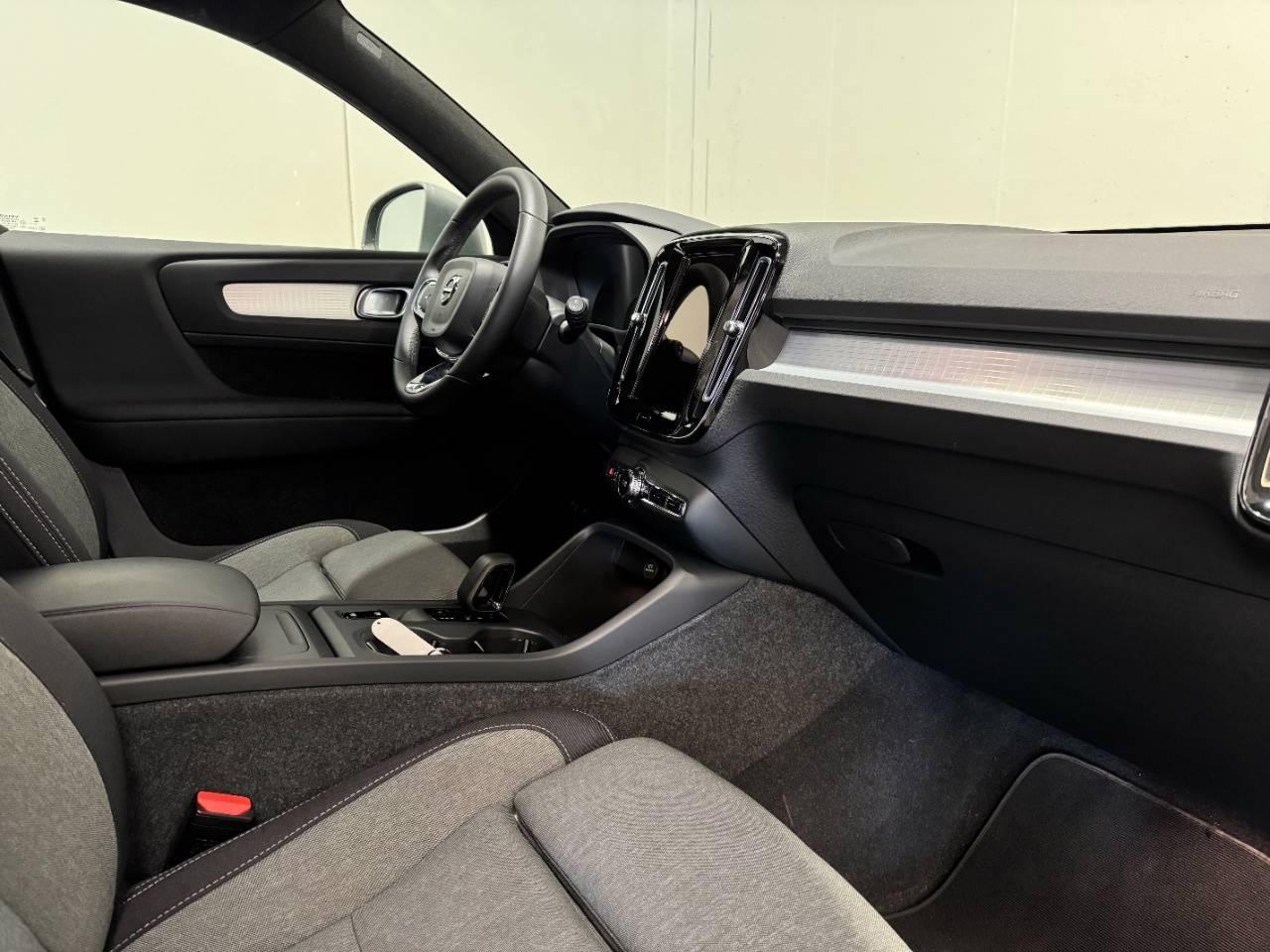 VOLVO XC40 B3 CORE AUTO