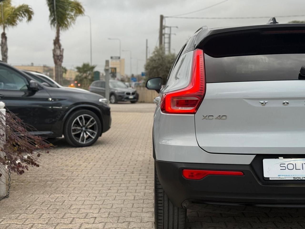 Volvo XC40 Recharge Plug-in Hybrid R-Design 211CV