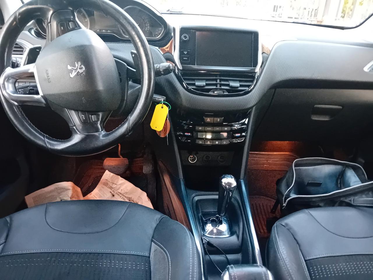 Peugeot 2008 1.6 e-HDi 92 CV Stop&Start Allure