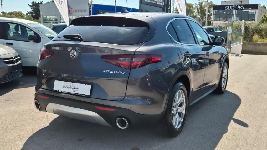 Alfa Romeo Stelvio 2.2 Turbodiesel 190 CV AT8 RWD Business - 12/2018