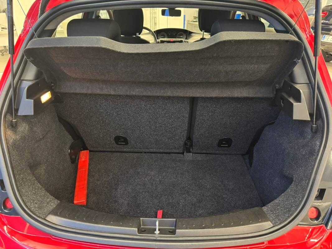 Lancia Ypsilon III 1.0 firefly hybrid Silver s&s 70cv