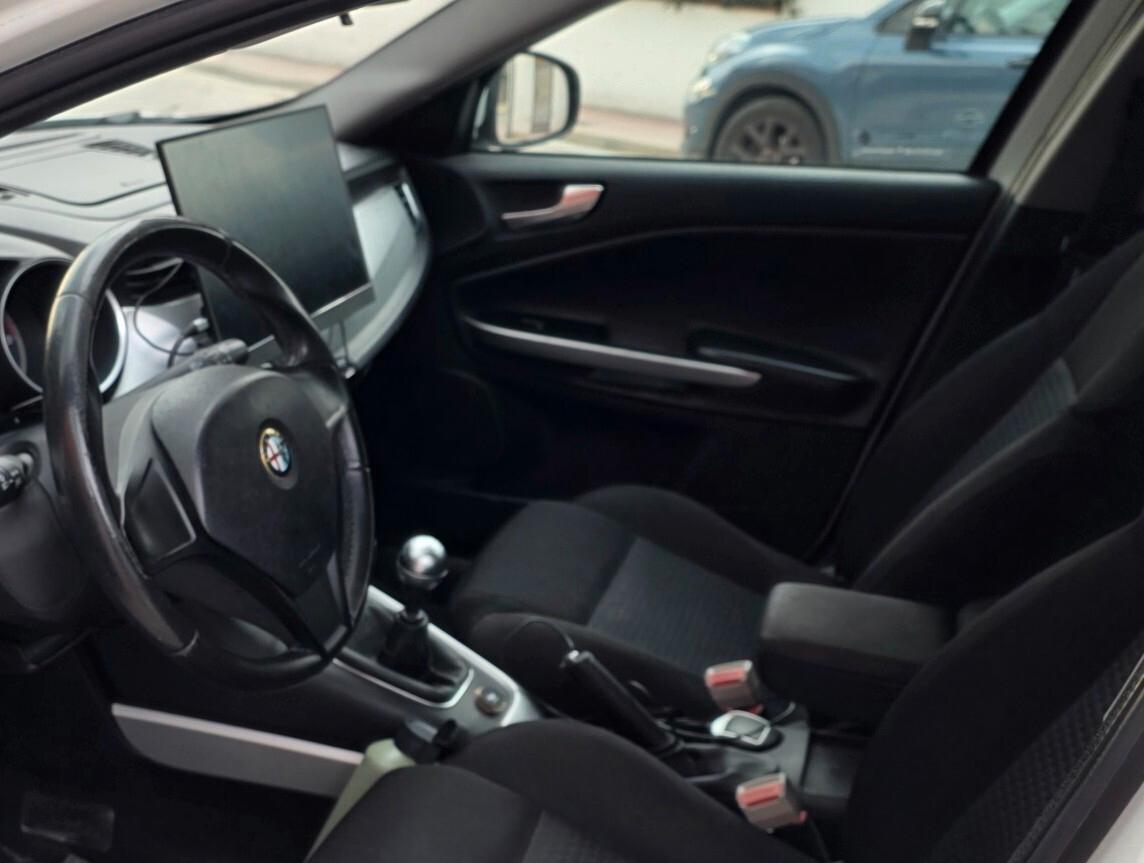 Alfa Romeo Giulietta 1.4 Turbo 120 CV GPL Distinctive