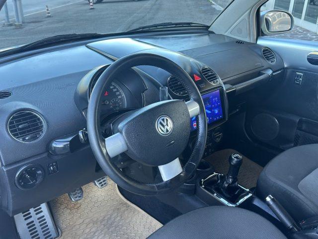 VOLKSWAGEN New Beetle 1.6