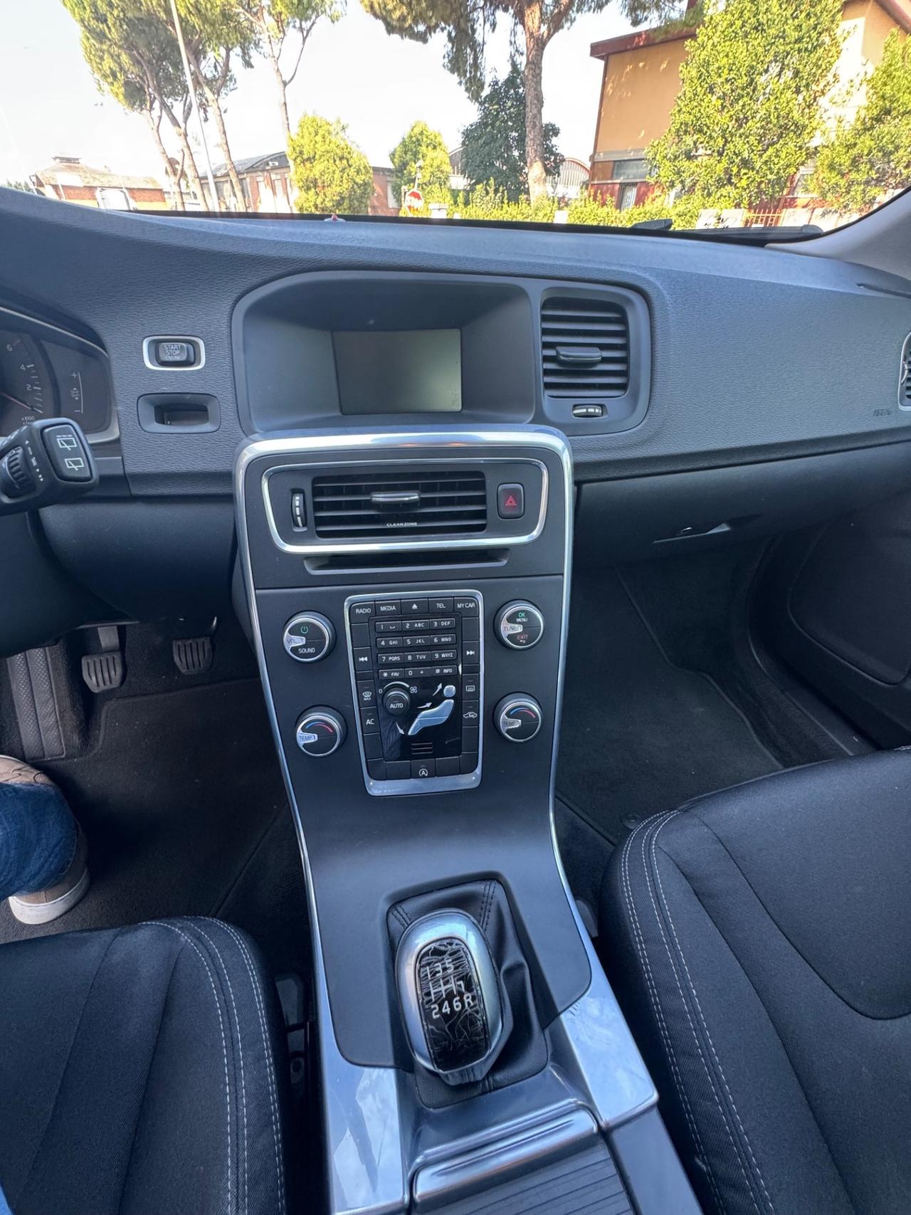 Volvo V60 D2 Momentum