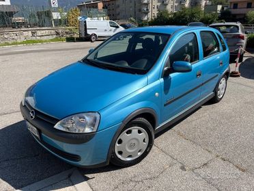 Opel Corsa 1.2i 5 porte - NEOPATENTATI