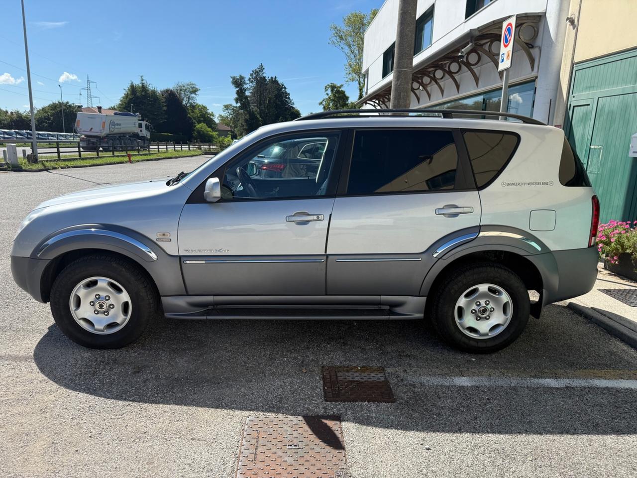 Ssangyong REXTON 2.7 4WD
