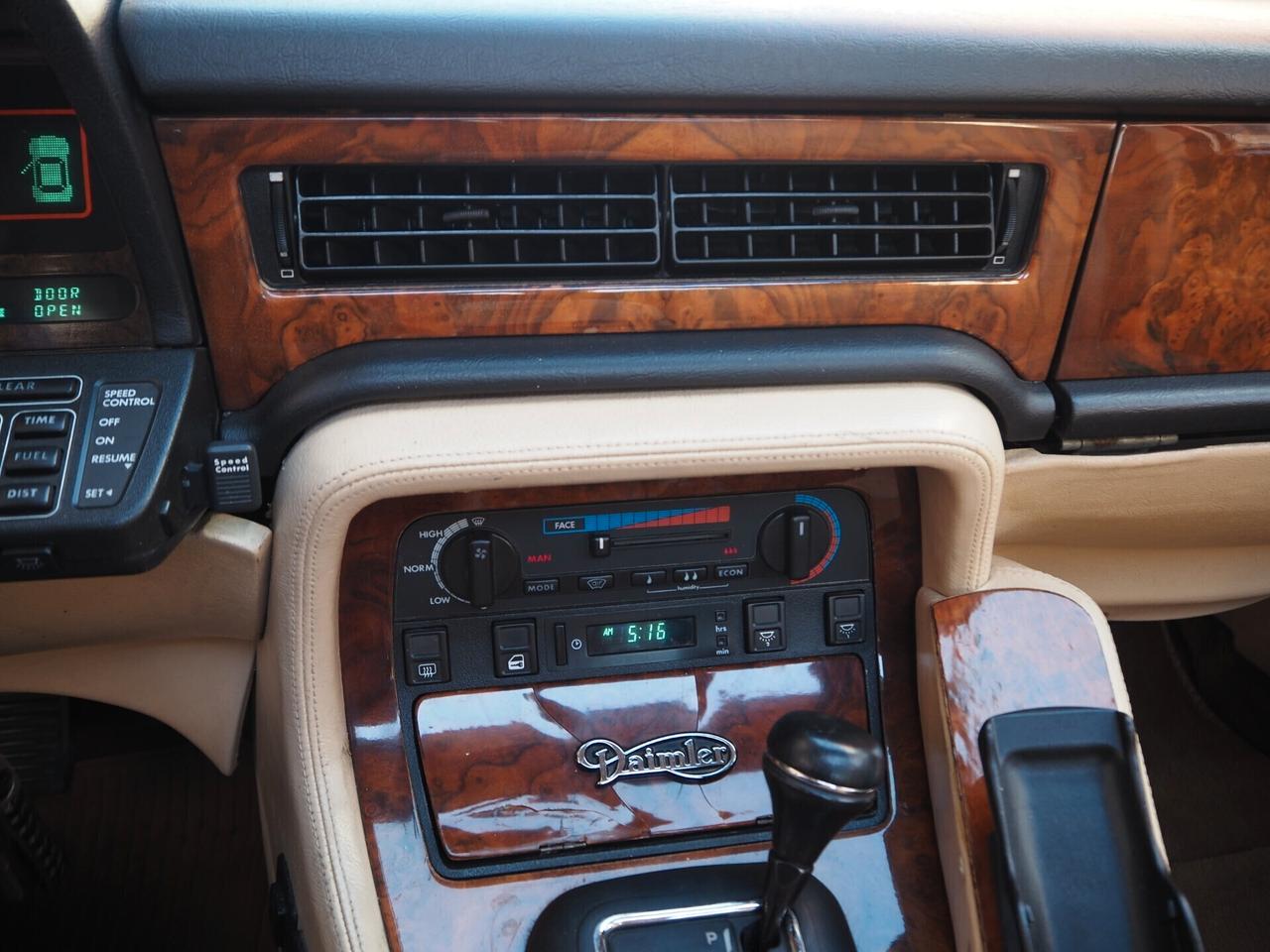Jaguar XJ40 3.6