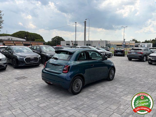 FIAT 500 Hybrid ICON + PACK COMFORT