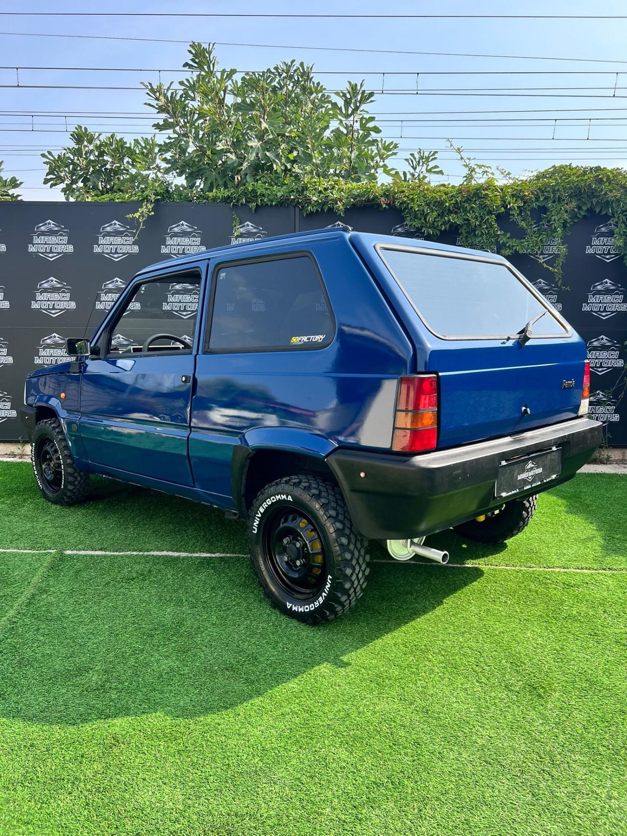 Fiat Panda 900 i.e. cat Young