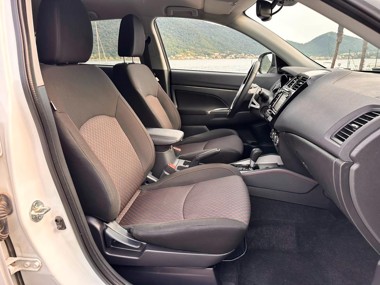 Mitsubishi ASX 2.2 DI-D 150 CV aut. 4WD Intense Navi
