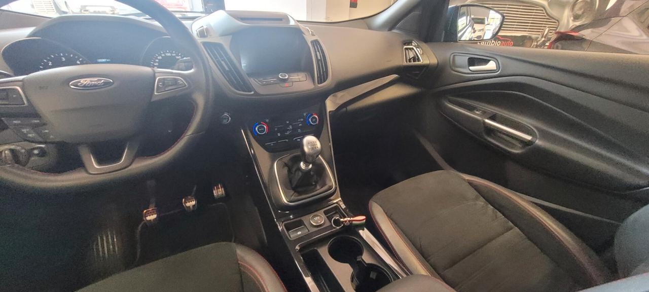 Ford Kuga 1.5 TDCI 120 CV S&S 2WD ST-Line