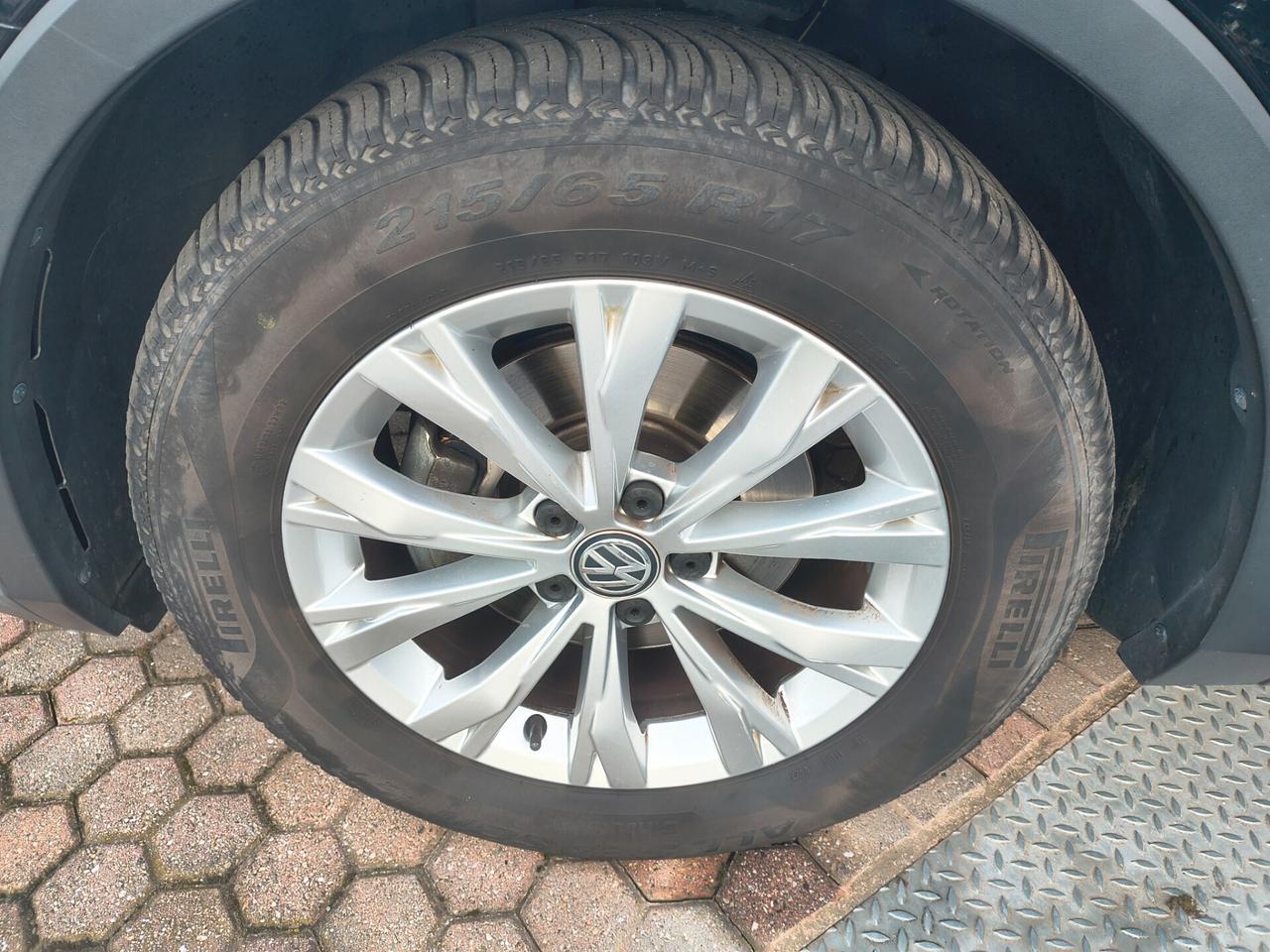 Volkswagen Tiguan 2.0 TDI SCR DSG 4MOTION Business