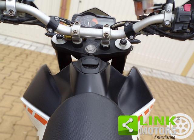 KTM 690 Duke R - Garanzia gratis con finanziamento!