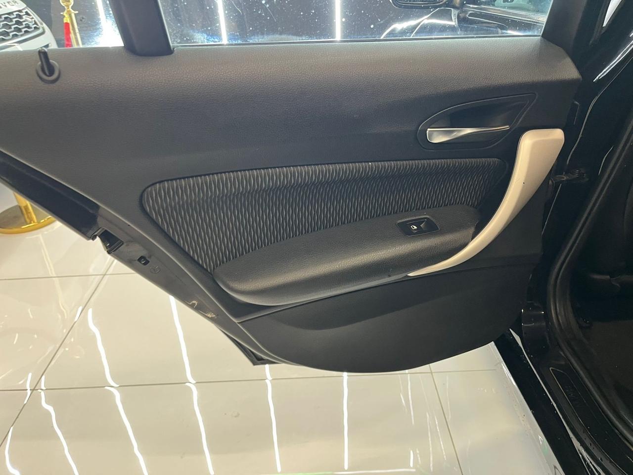 Bmw 116d 5p. Urban OK NEOPATENTATI