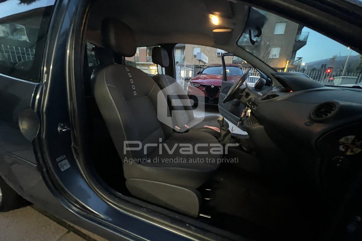 RENAULT Twingo 1.2 16V LEV Dynamique