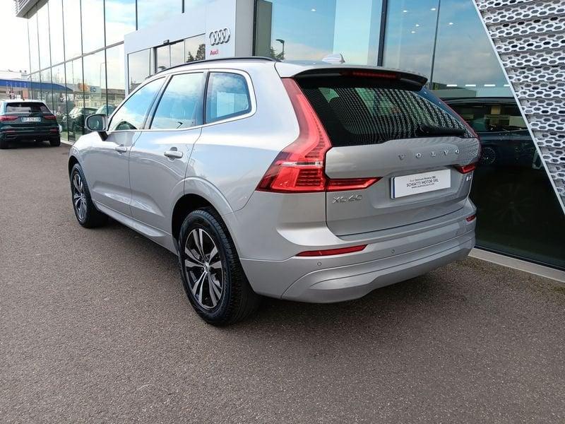 Volvo XC60 B4 (d) AWD Geartronic Momentum Pro