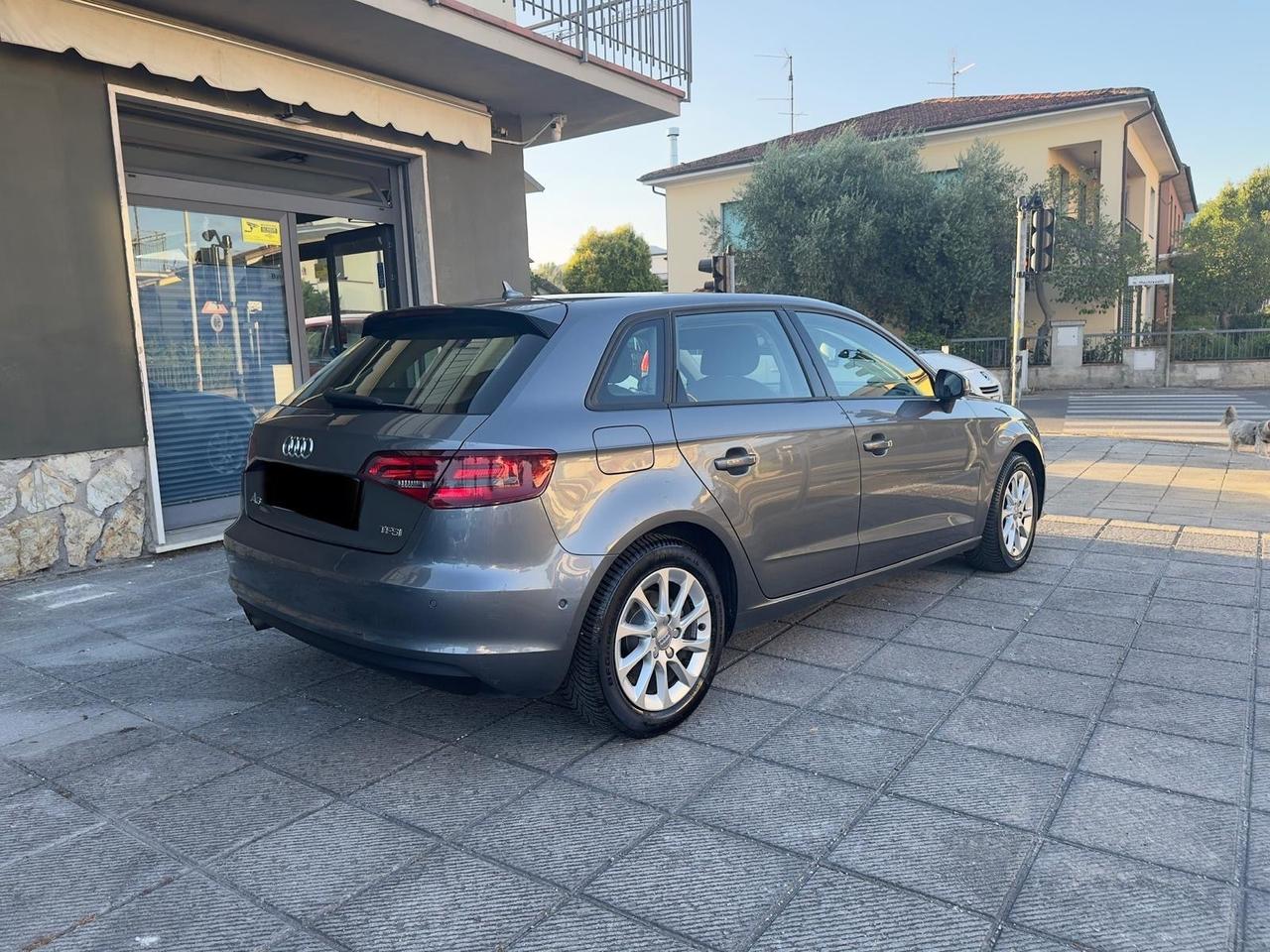 Audi A3 SPB 1.4 TFSI S tronic g-tron Attraction