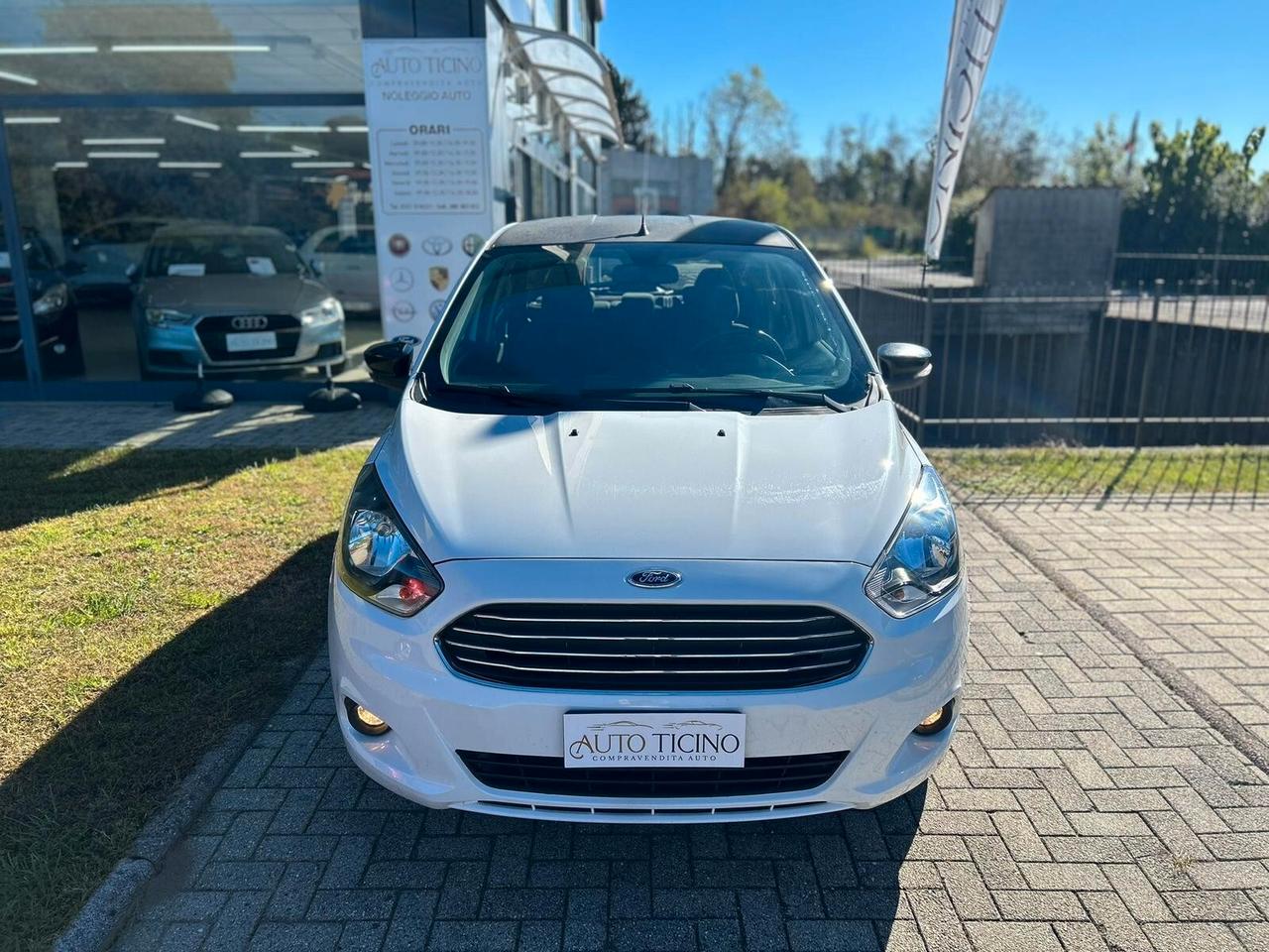 Ford Ka 1.2 Ti-VCT 85CV Black & White