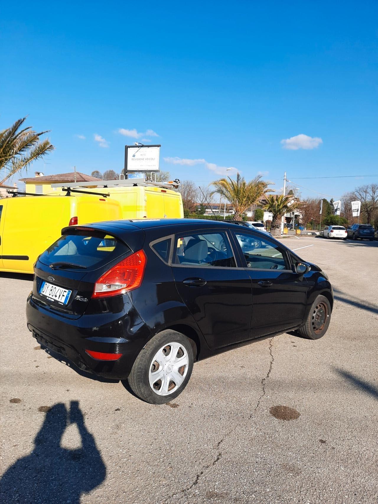 Ford Fiesta Fiesta 1.4 96CV GPL 5 porte OK NEOPATENTATI