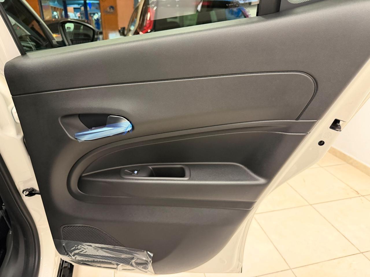 Fiat 600 Hybrid 145 CV DCT MHEV Sport A RATE DA € 260 AL MESE