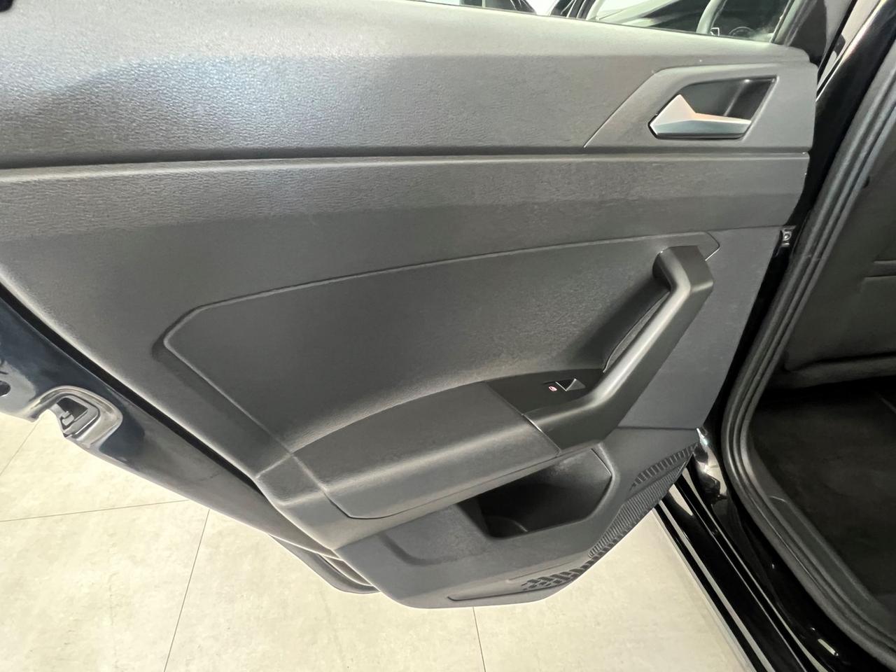 VOLKSWAGEN Polo VI 2017 Polo 5p 1.6 tdi Comfortline 80cv