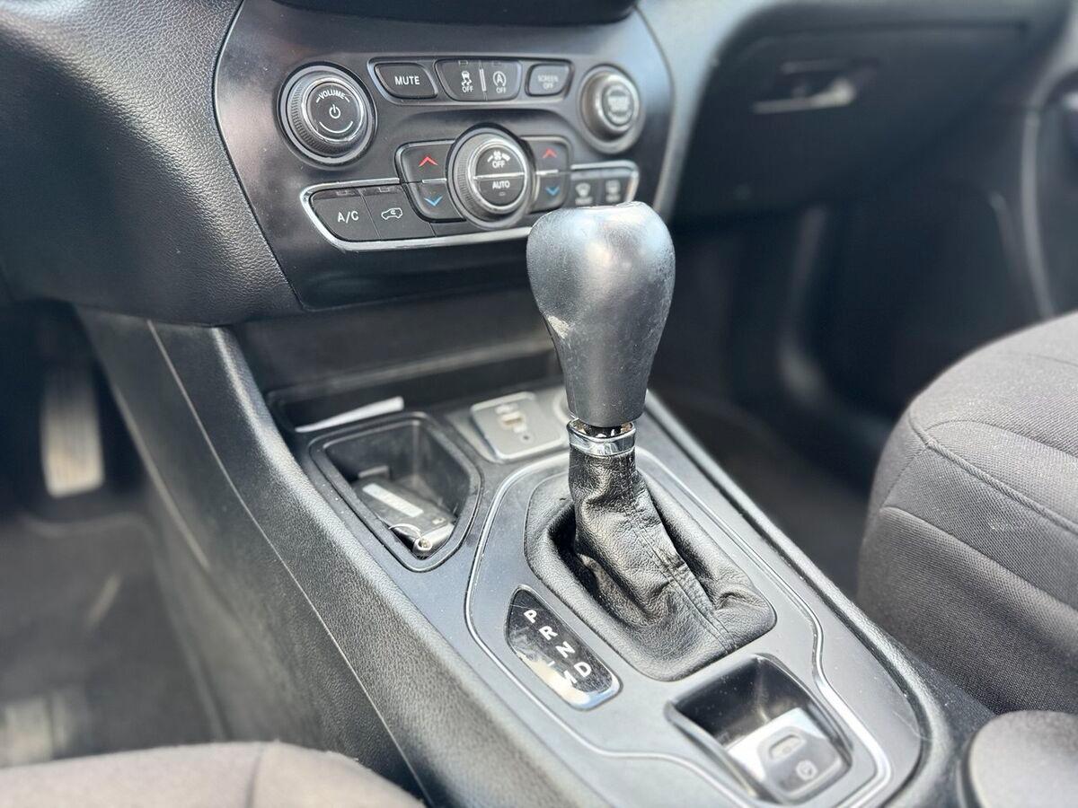 Jeep Cherokee 2.2 mjt Limited fwd auto