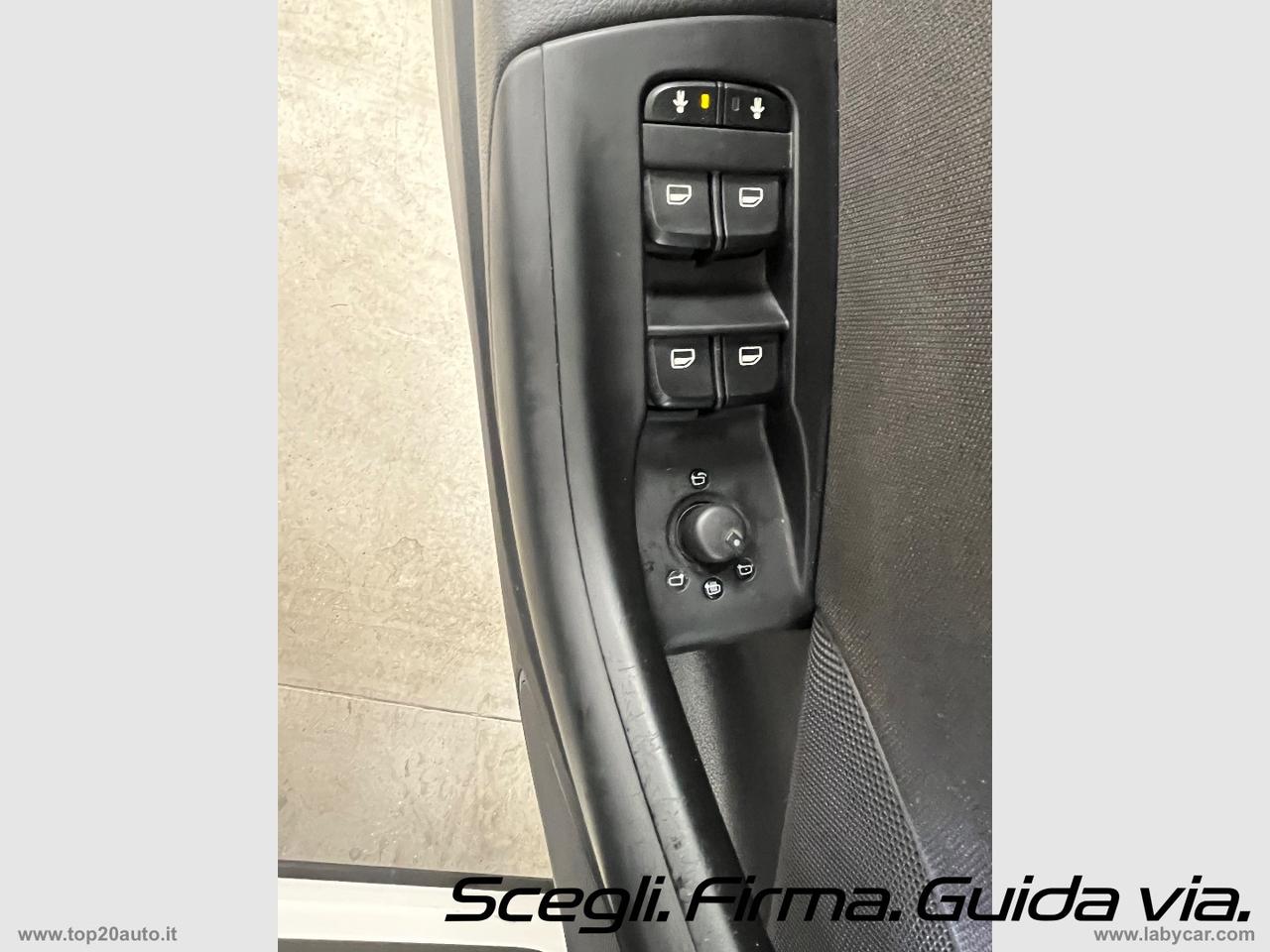 AUDI Q3 2.0 TDI 120CV EU6 Business