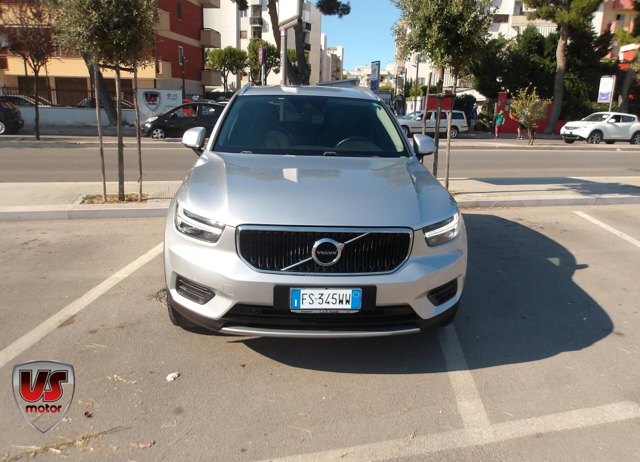 VOLVO XC40 4WD-AUTO-RETROC-2019
