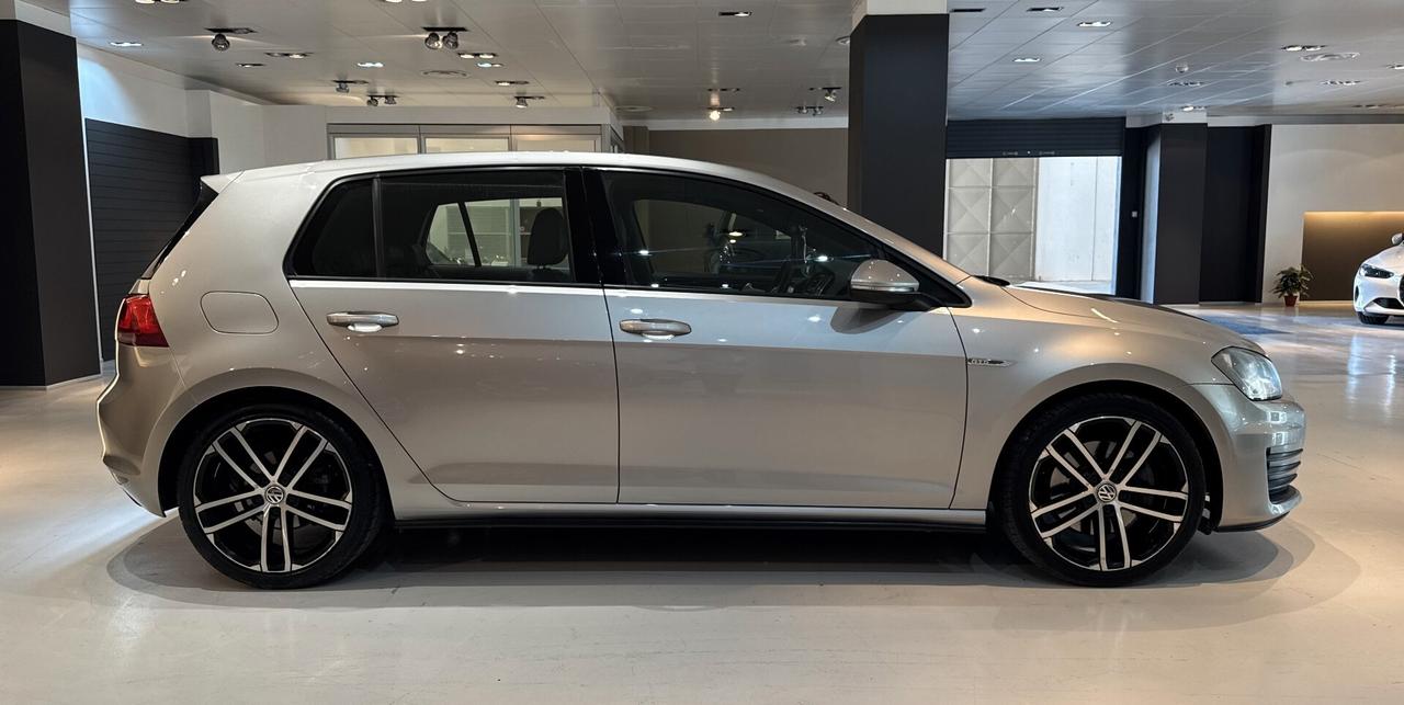 Volkswagen Golf GTD 2.0 TDI - 2013
