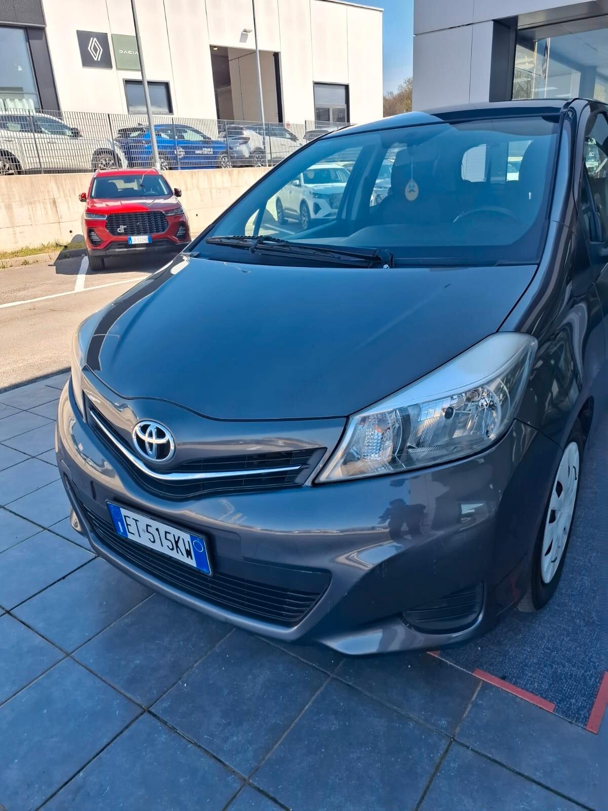 Toyota Yaris 1.4 D-4D 5 porte Lounge