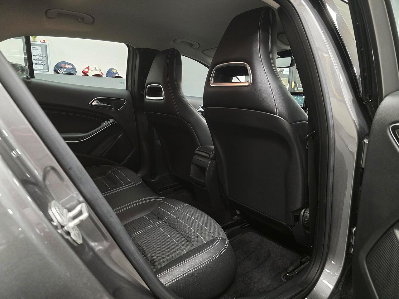 Mercedes-benz GLA 180 GLA-X156 D (cdi) SPORT_GARANZIA 12 MESI_SERVICE+FATTURE MERCEDES UFFICIALI_CINGHIA DISTRIBUZIONE SOS