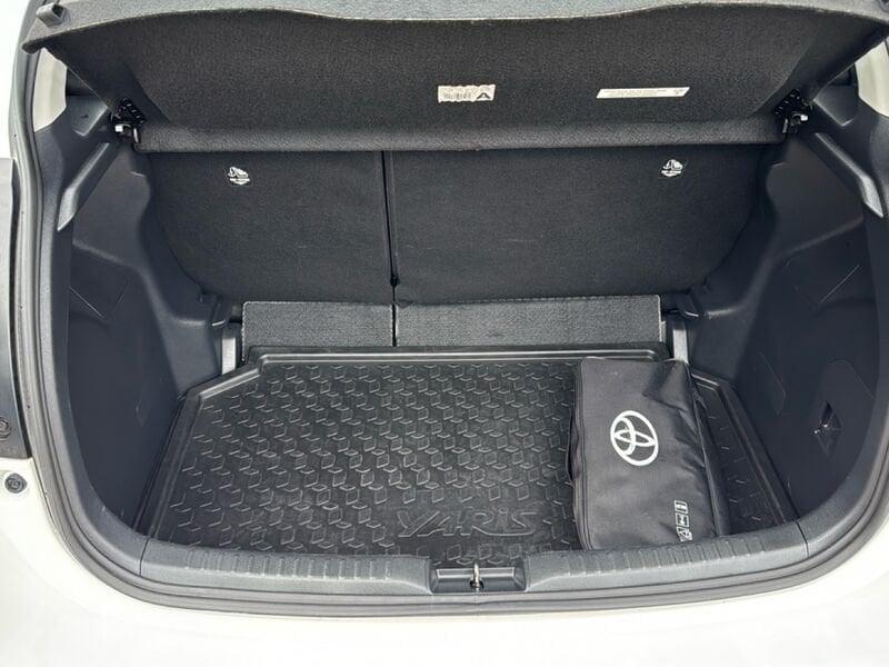 Toyota Yaris Yaris 1.0 5 porte Active