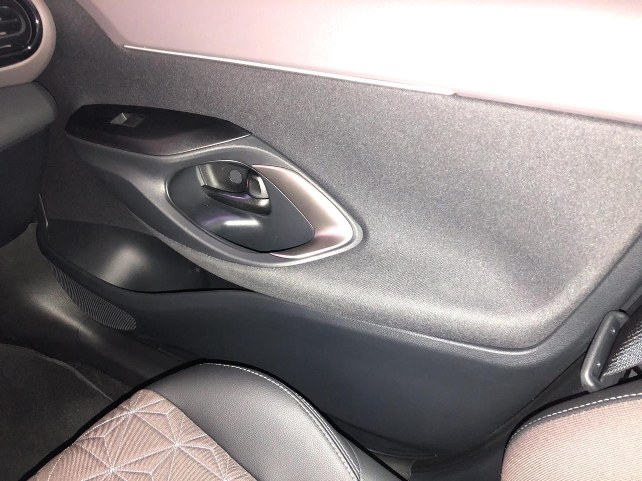 Toyota Yaris Cross 1.5h Lounge fwd 130cv e-cvt
