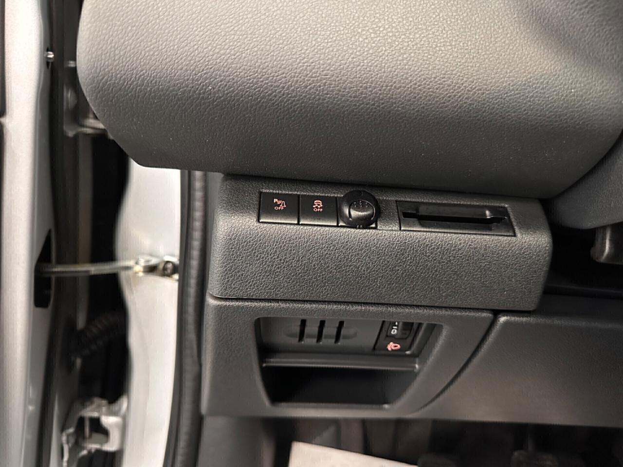 PUGEOT 5008 1.6 HDI 7 POSTI