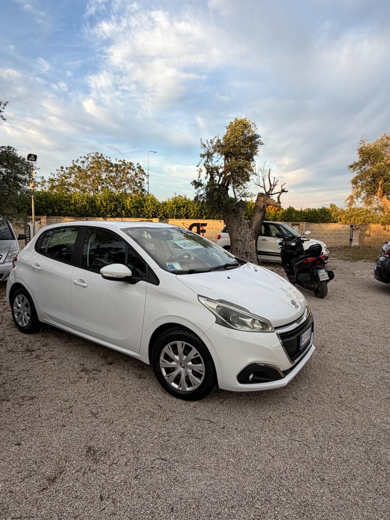 Peugeot 208 PureTech 82 5 porte Active km 60000!!!!