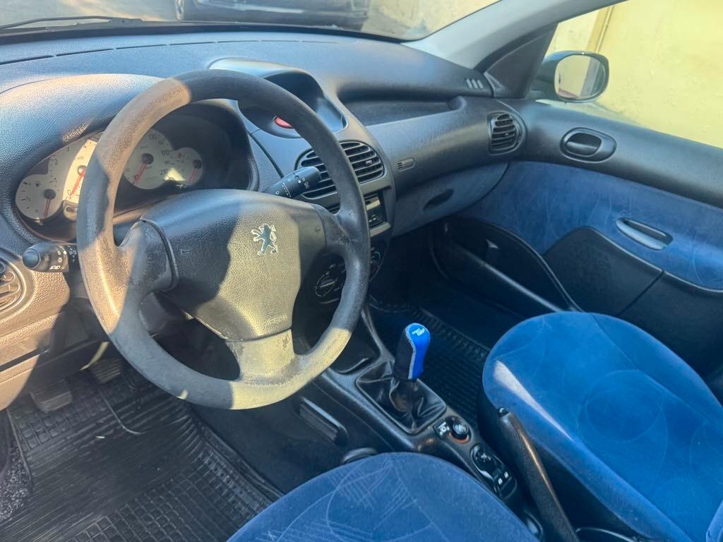 Peugeot 206 1.4 5p. GPL