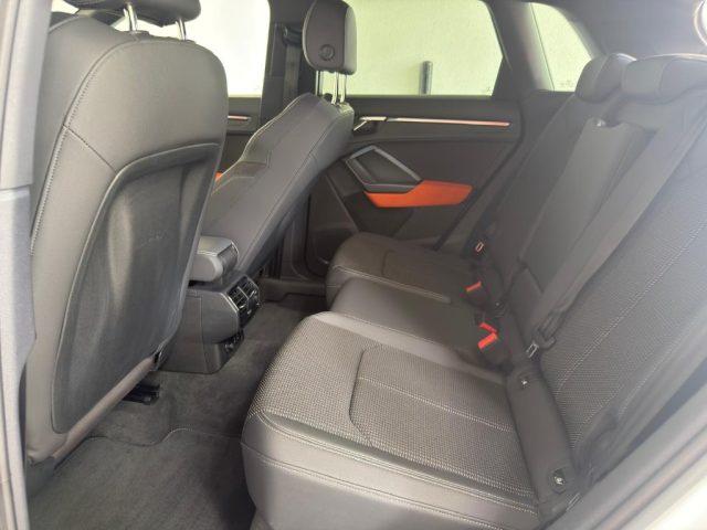 AUDI Q3 35 TDI S line edition