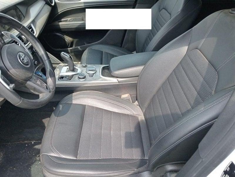 Alfa Romeo Stelvio 2.2 Turbodiesel 160 CV AT8 RWD Sprint