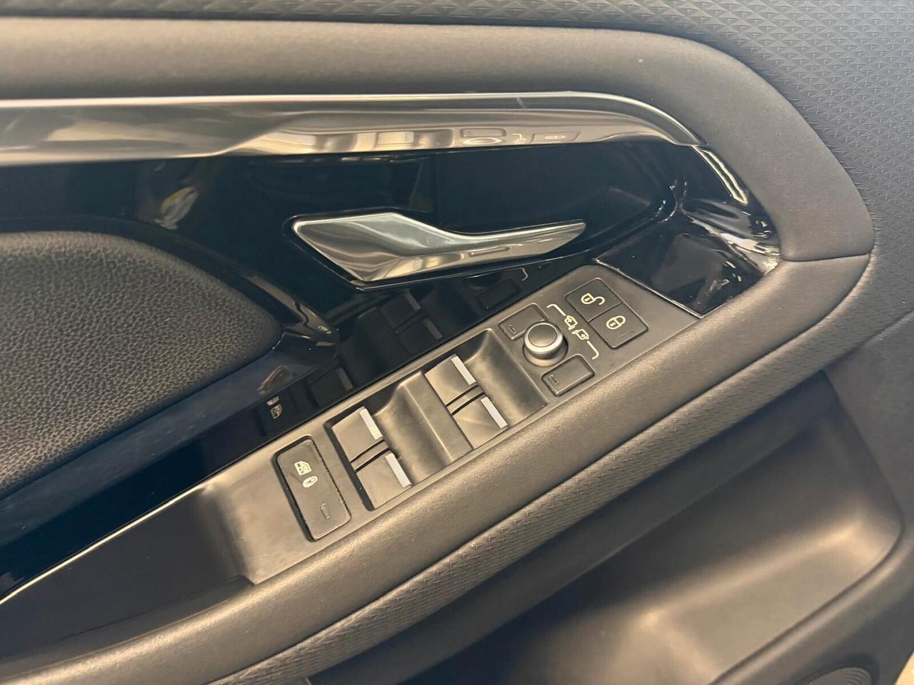 RANGE ROVER EVOQUE 2.0D MHEV AWD 150CV PELLE NAVI GANCIO TRAINO ANNO 2020