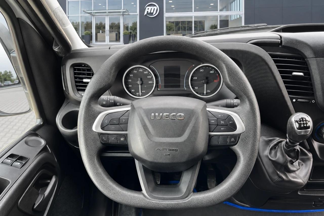 Iveco Daily 35S14 3.0 FURGONATO BOX