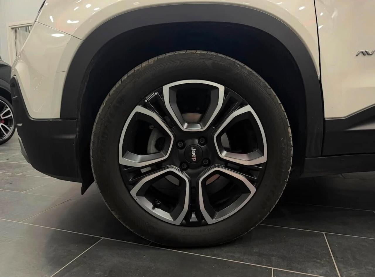 Jeep Avenger 1.2 Turbo 100 CV MHEV Summit