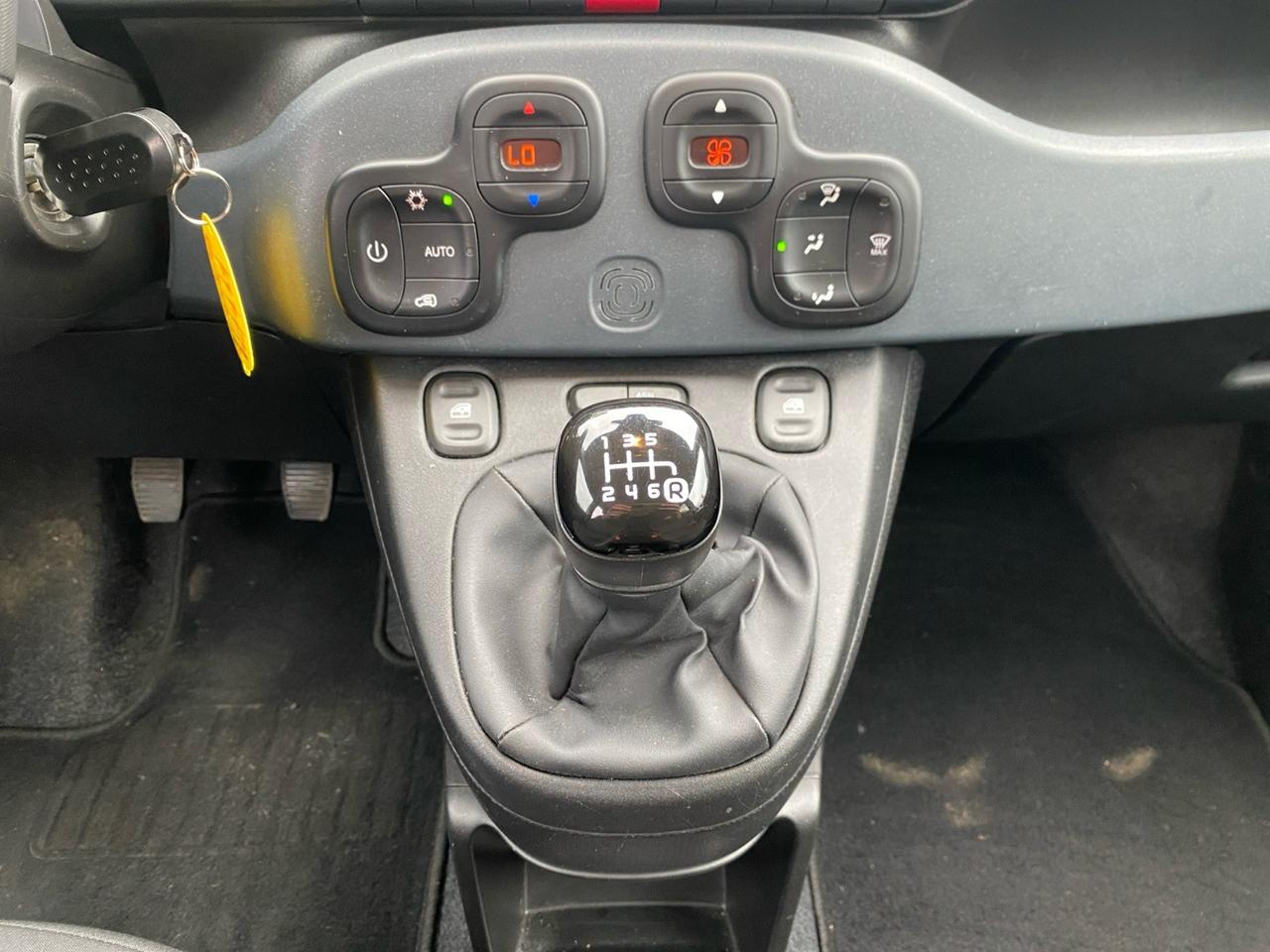 FIAT Panda III 2021 - Panda 1.0 firefly hybrid City Life s&s 70cv