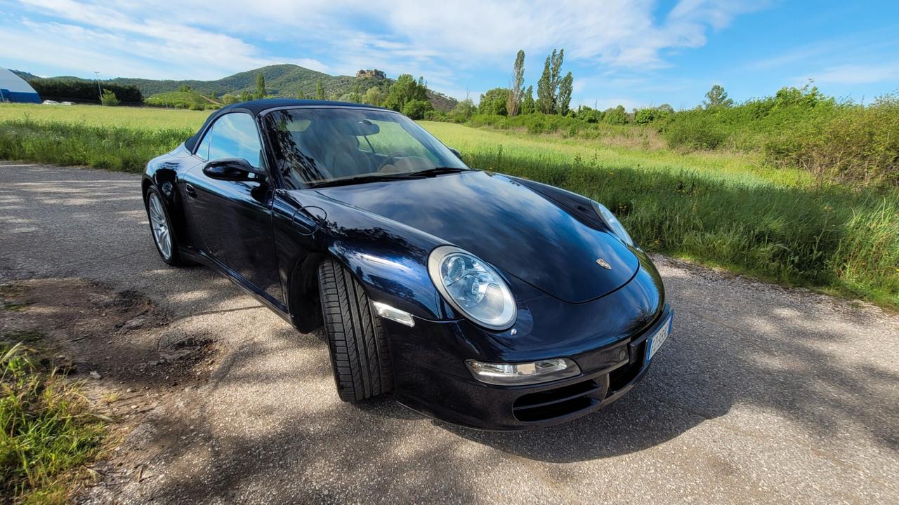 Porsche 911 Carrera 4 Cabriolet