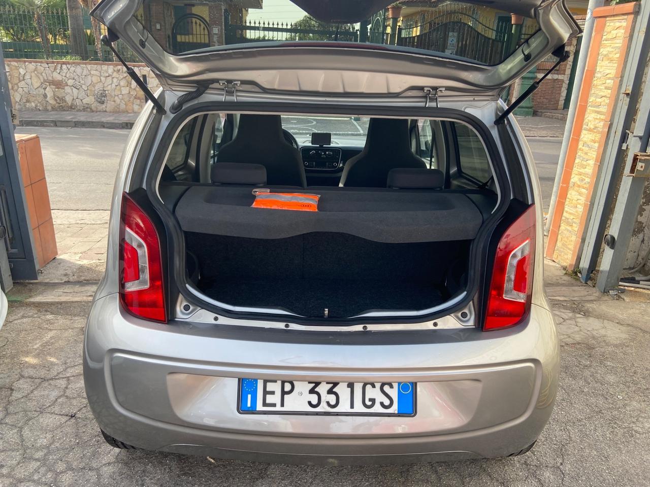 Volkswagen up! 1.0 75 CV 5p. high