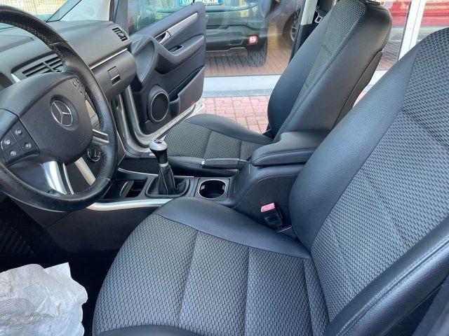 MERCEDES-BENZ B 200 CDI Sport