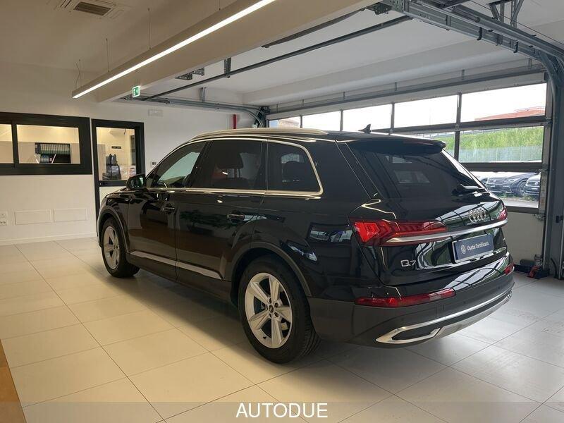 Audi Q7 II 2019 50 3.0 tdi mhev Business quattro tiptronic