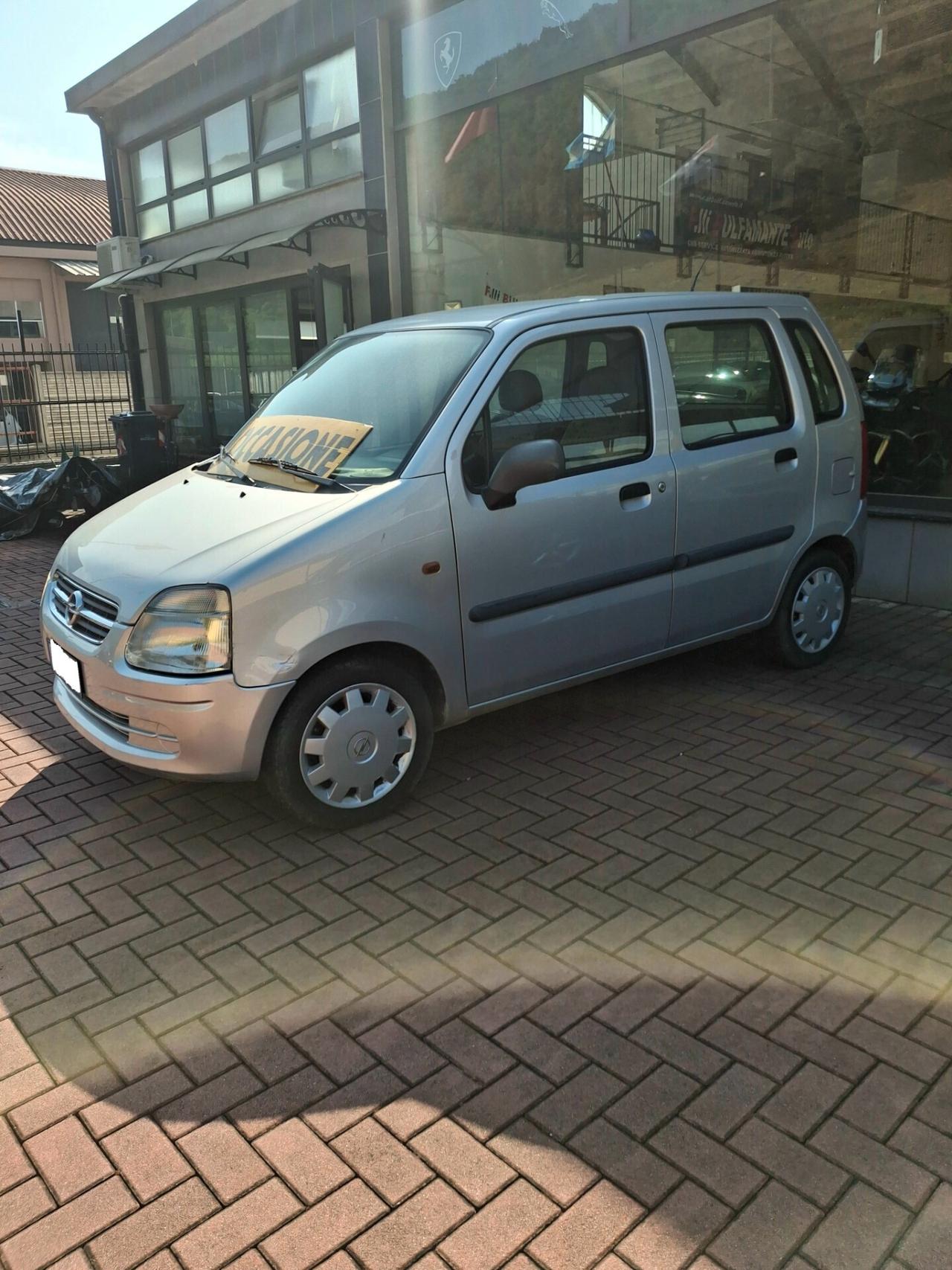 Opel Agila 1.2 16V Comfort
