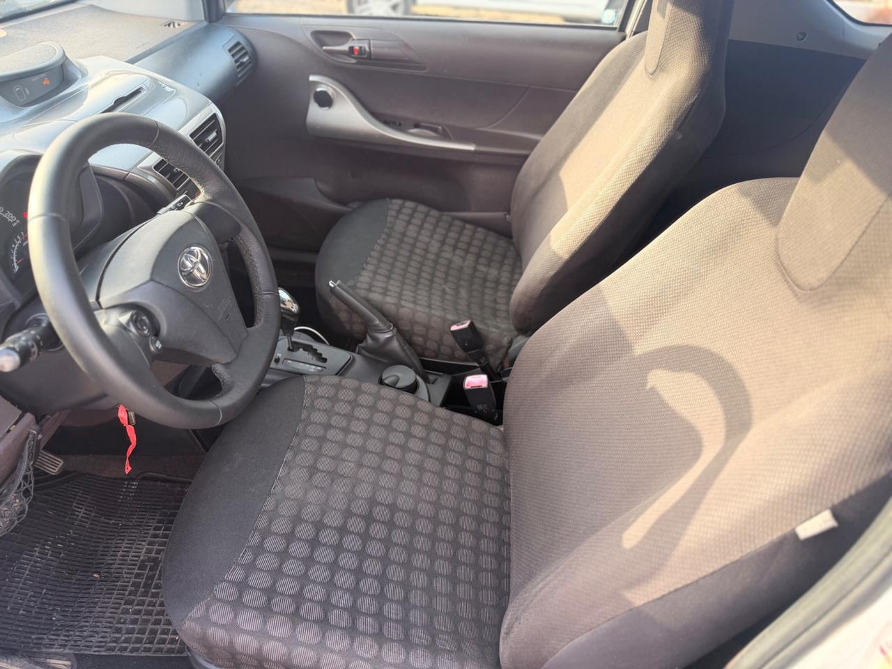 Toyota iQ 1.3 Executive