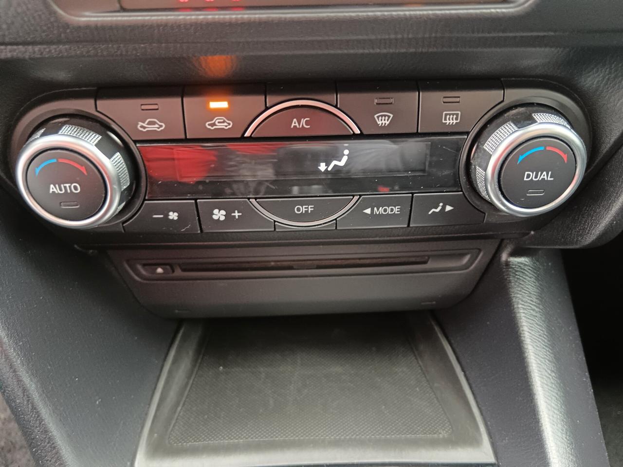 Mazda 3 1.5 SKYACTIV-D 105CV EXCEED FULL